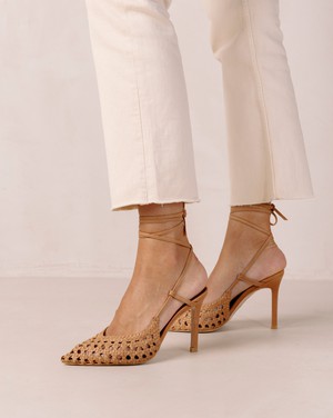 Sandstorm Camel Leather Pumps from Alohas