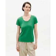 Regina t-shirt - clover green via Brand Mission