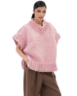 V-neck Poncho Sweater - Pink from Urbankissed
