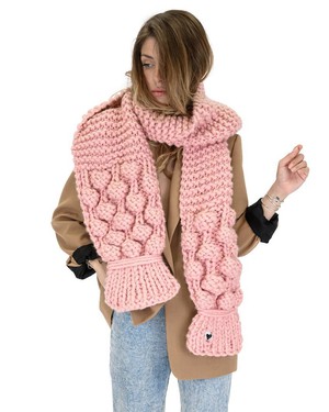 Bubble Ribbed Chunky Scarf - Pink from Urbankissed
