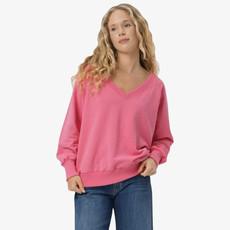 Sweater Stevie | Elements of Freedom | Roze via WhatTheF