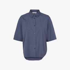 Shirt Silje | Basic Apparel | Blauw via WhatTheF