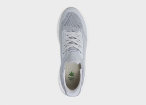 Runners for Women in Grey from 8000kicks