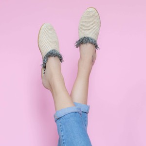 Raffia Slippers with Fringes in Beige, Grey from Abury
