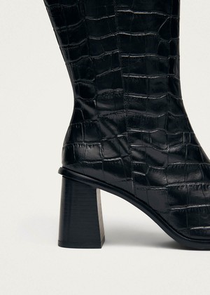 East Alli Total Black Leather Boots from Alohas