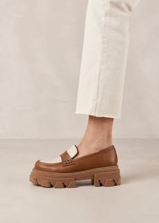 Trailblazer Bicolor Tan Cream Leather Loafers van Alohas