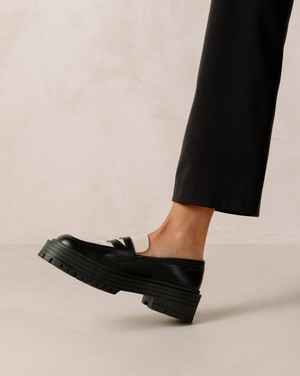 Mask Bicolor Black Vegan Leather Loafers from Alohas