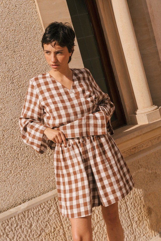 BETTY shorts in Mocha Gingham from AmourLinen