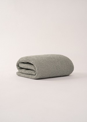 Waffle Blanket from AmourLinen