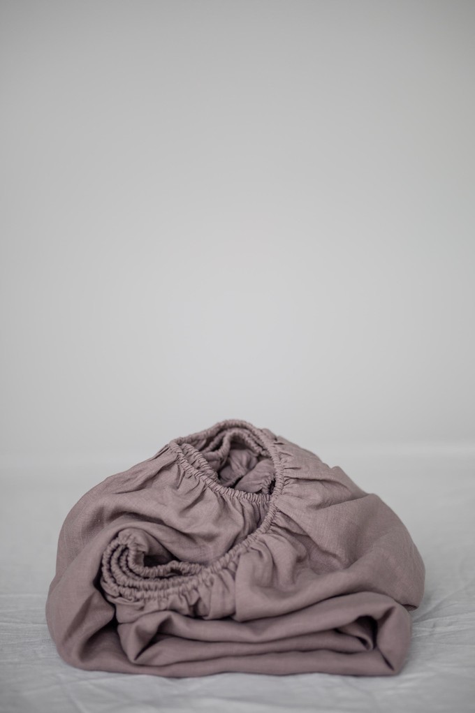 Linen fitted sheet in Rosy Brown from AmourLinen