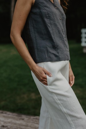 Linen button top Tunis in Charcoal | sale from AmourLinen