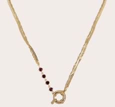 Maeve garnet necklace van Ana Dyla