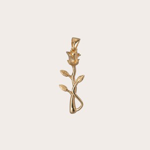 Rose pendant from Ana Dyla