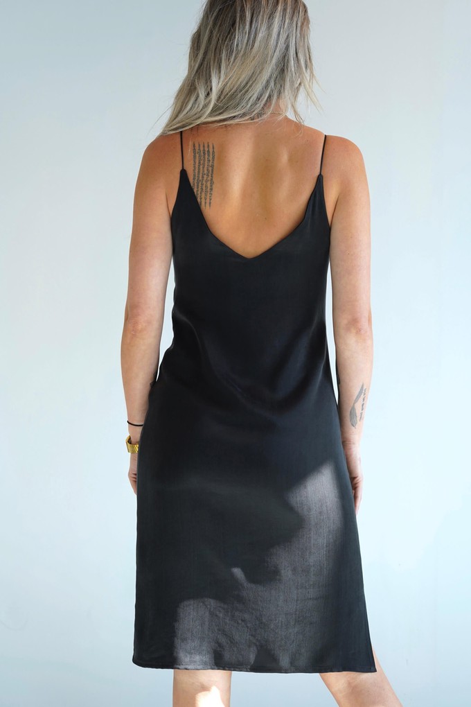 Vegan silk Slipdress from Atelier Jungles