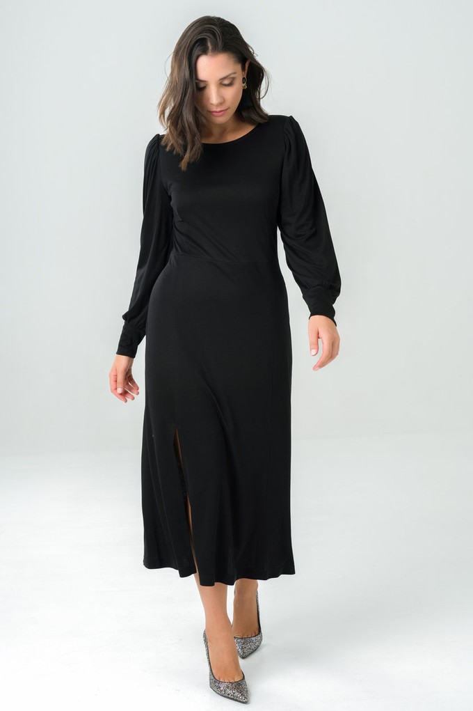 Dress Victoria black LS from avani apparel