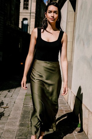 Skirt Iris green from avani apparel