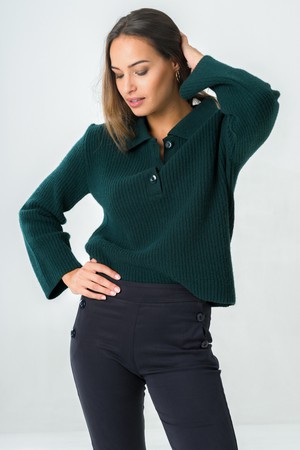 Sweater Torreya green from avani apparel