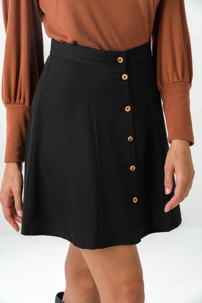 Skirt Parrotia black from avani apparel