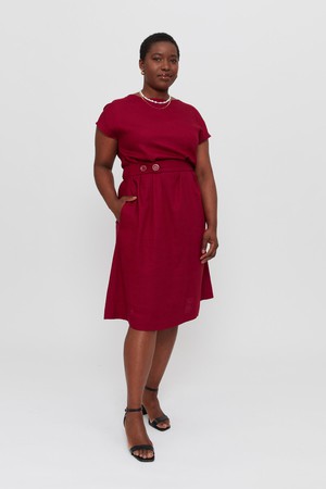 Sati | Midi Dress with Boat Neck in Red from AYANI