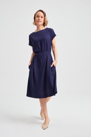 Sati | Sommerkleid mit Rundhalsausschnitt in Schwarz-Blau from AYANI