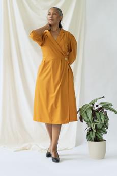 Isabel | Wrap Dress with balloon sleeves in Saffron van AYANI