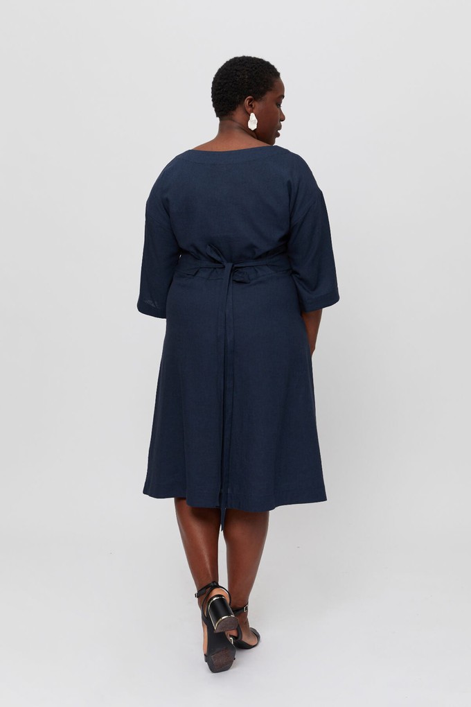 Mane | Elegant Midi Dress with Kimono Belt in Black-Blue from AYANI