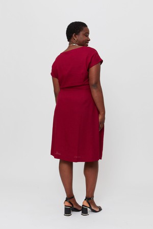 Sati | Midi Dress with Boat Neck in Red from AYANI