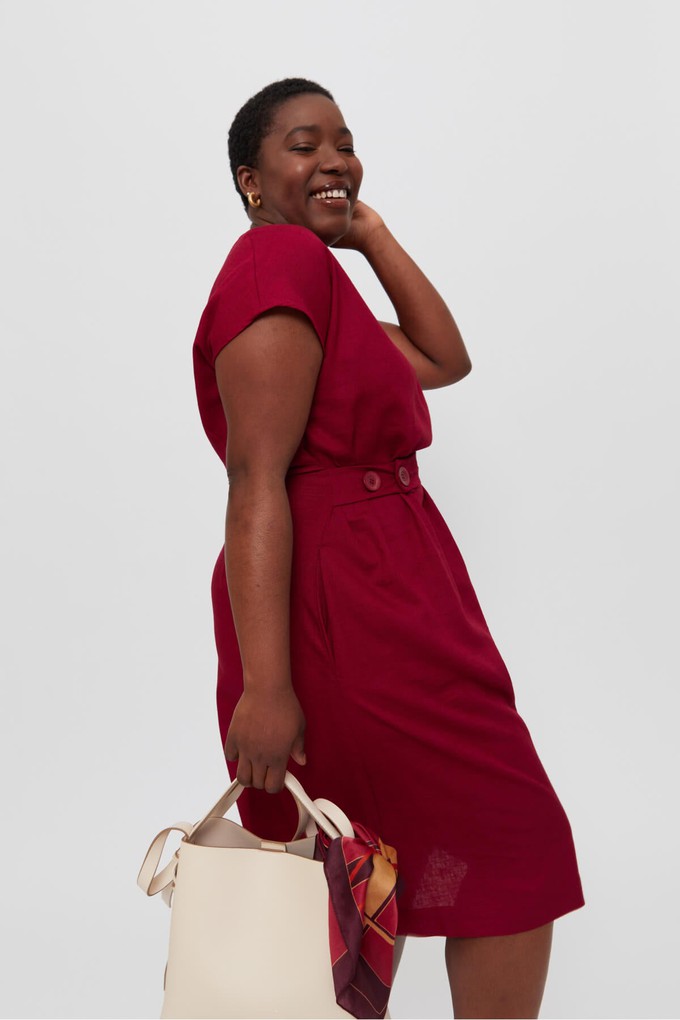 Sati | Midi Dress with Boat Neck in Red from AYANI