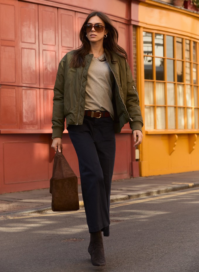 Kiana Organic Cotton V-Neck Slim Tee from Baukjen