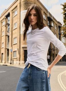 Josephine Organic Cotton Long Sleeve Slim Tee via Baukjen