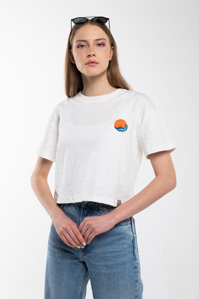 White Nature Embroidery T-Shirt from Bee & Alpaca