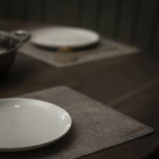 Upcycled placemats | Cemento via BENDL