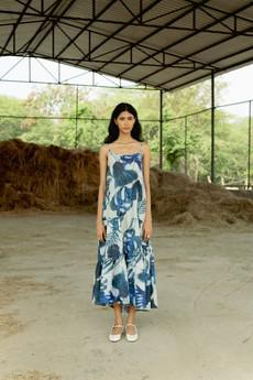 Kayo Dress via Bhoomi