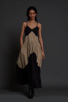 Martini Dress Black via Bhoomi