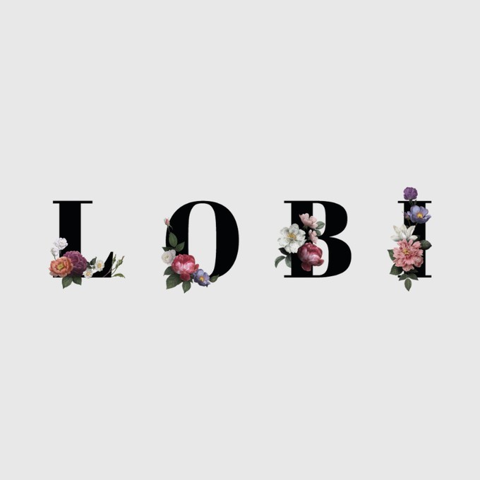Trui Lobi Floral White from BLL THE LABEL
