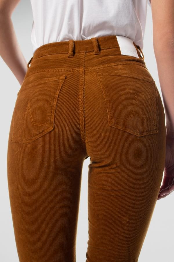 Lisette flare corduroy - golden brown from Brand Mission