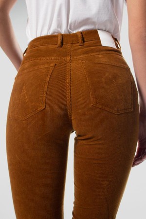 Lisette flare corduroy - golden brown from Brand Mission