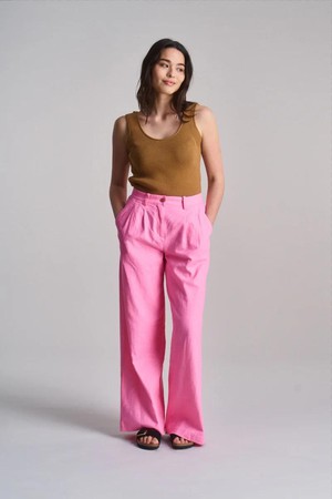 Lion broek - pink from Brand Mission