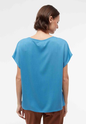 Fenna top - gentle blue from Brand Mission
