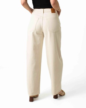 Lucy loose jeans - ecru from Brand Mission