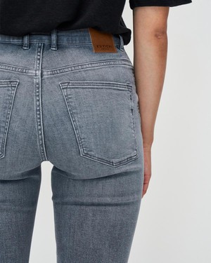 Lisette flared - Light Grey from Brand Mission
