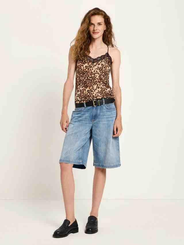 Hemdje kant - leo print from Brand Mission