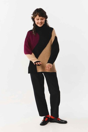 Nun trui - Islands from Brand Mission