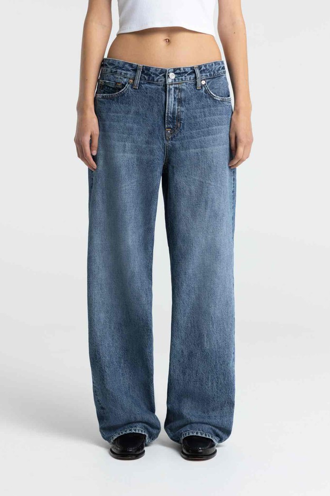 Joan loose jeans - ceky blue worn from Brand Mission