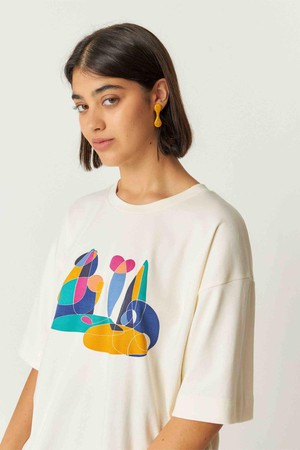Lariz t-shirt - cream from Brand Mission