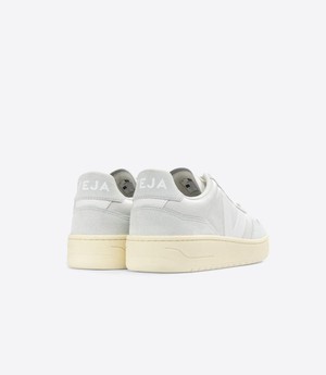 V90 sneaker - gravel white from Brand Mission