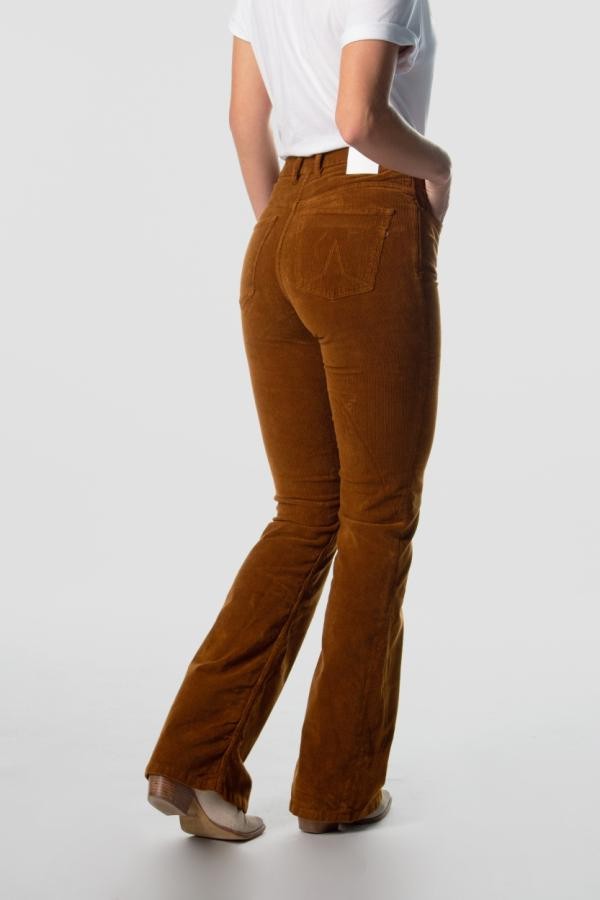 Lisette flare corduroy - golden brown from Brand Mission
