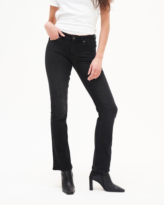 Amy bootcut - Forever black from Brand Mission