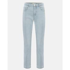 Lilias jeans - light blue vintage via Brand Mission