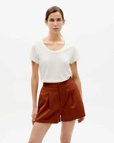 Regina t-shirt - ivory via Brand Mission